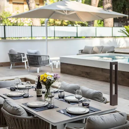 Pool & Vatican Luxury Apartamento