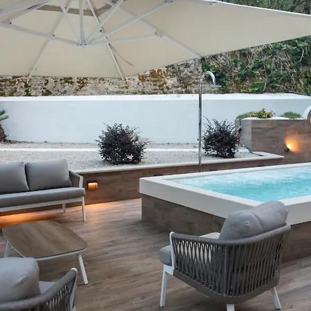 Pool & Vatican Luxury Apartment
